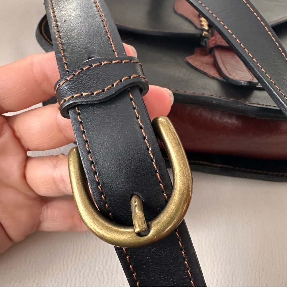 Genuine Leather AXIS Western Style Classic cross body bag - Picture 7 of 16